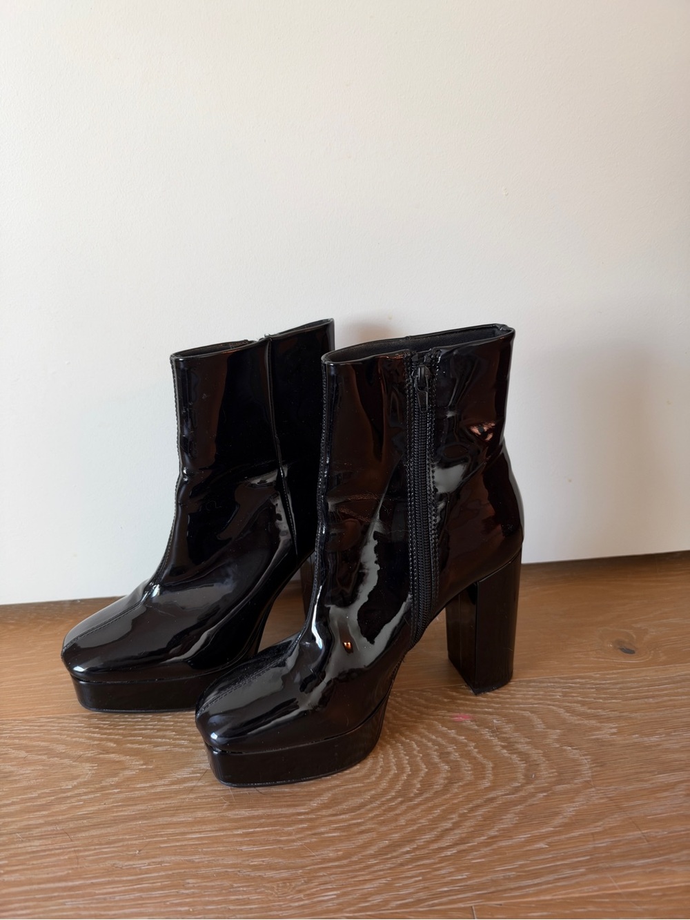 Madden Girl Black Patent Leather Heeled Platform Boots
